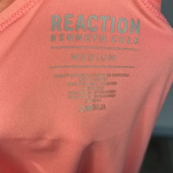 Kenneth Cole Sport Top - Picture 6 of 6